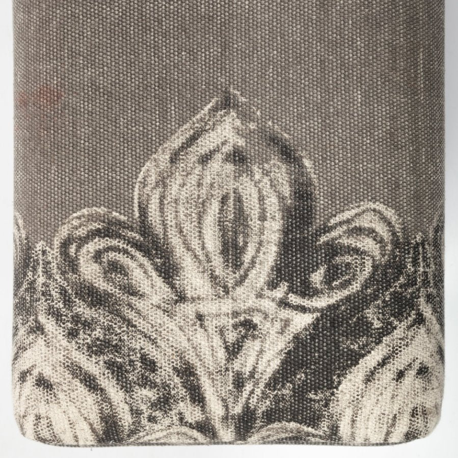 Alhambra Accent Bench: Pattern View