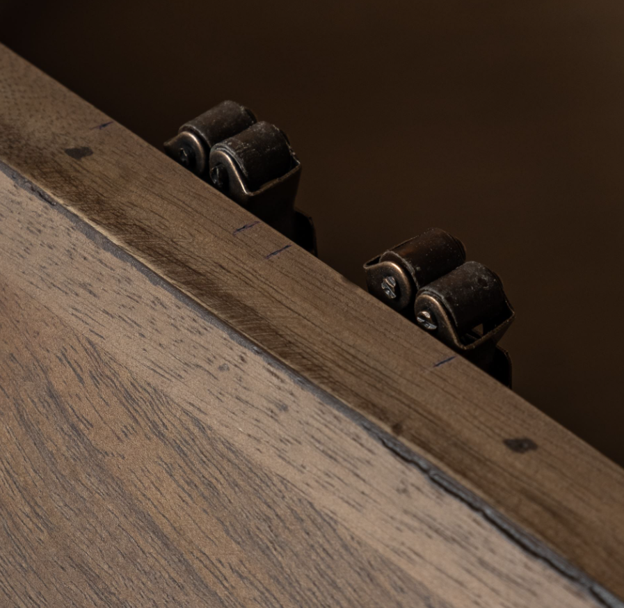 Arreto Hexagonal Coffee Table: Product Hardware View