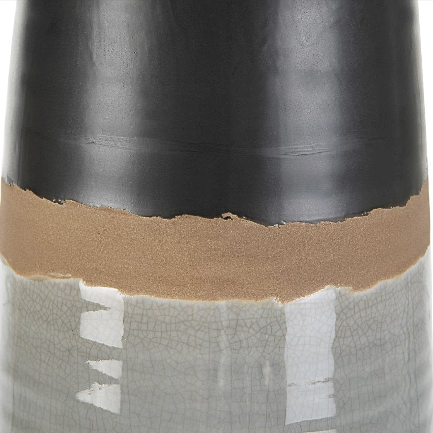 Coen Table Lamp: Product Finish and Glaze View