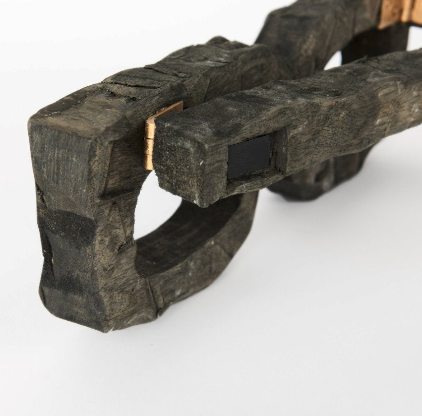 Elliot Glasses Décor: Up-Close Product View