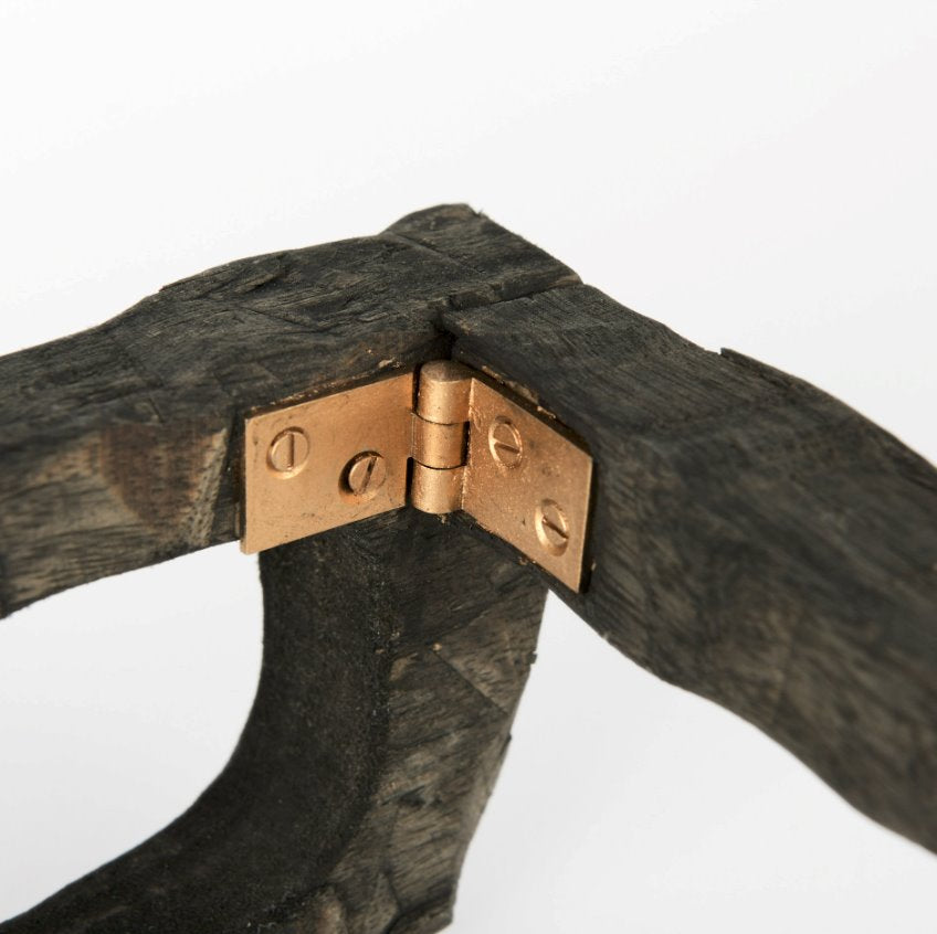 Elliot Glasses Décor: Product Hardware View