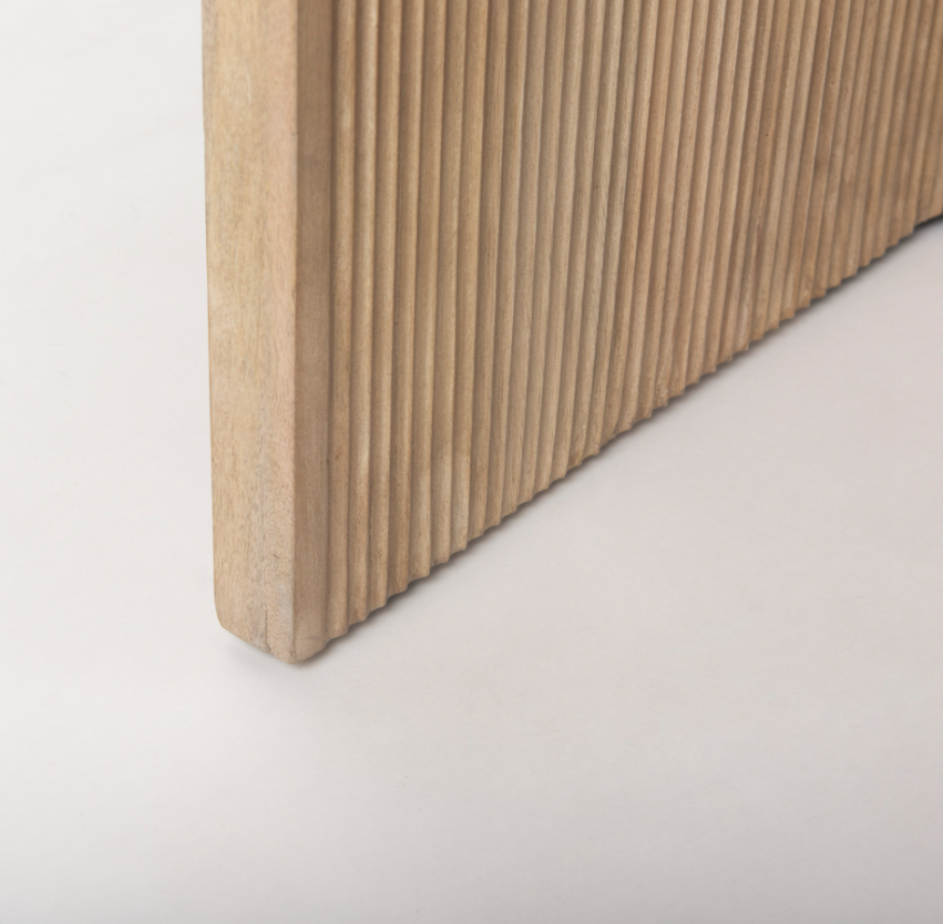 Enzo 32" Foyer Accent Table: Product Legs View