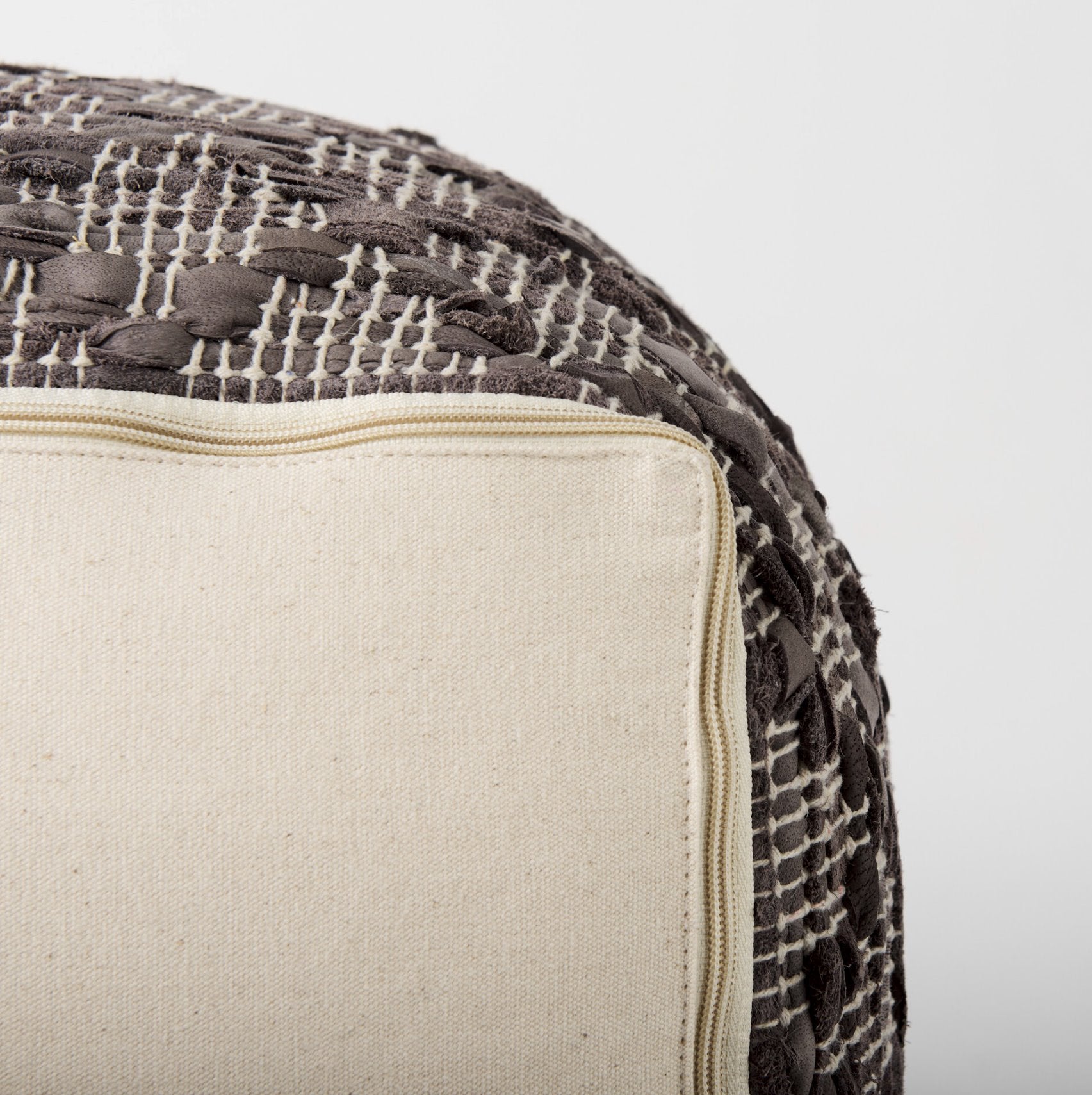 Falguni Pouf: Product Backing View