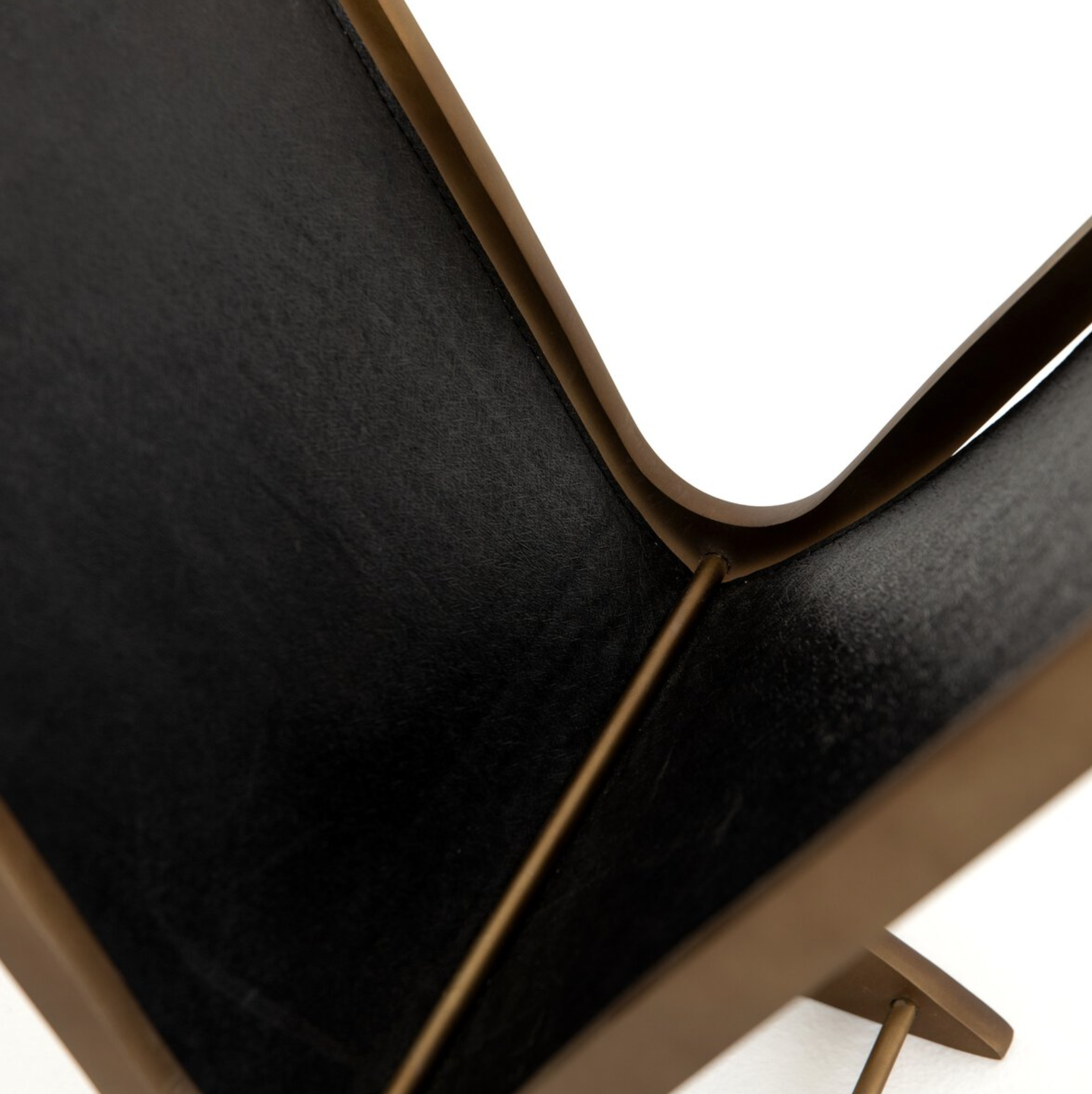 Feldman Magazine Rack: Up-Close Product View
