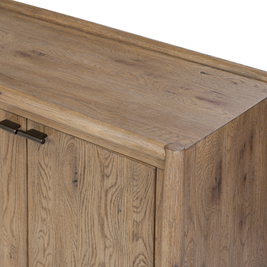 Glenview 4 Door Sideboard: 2nd Up-Close Tabletop Product View