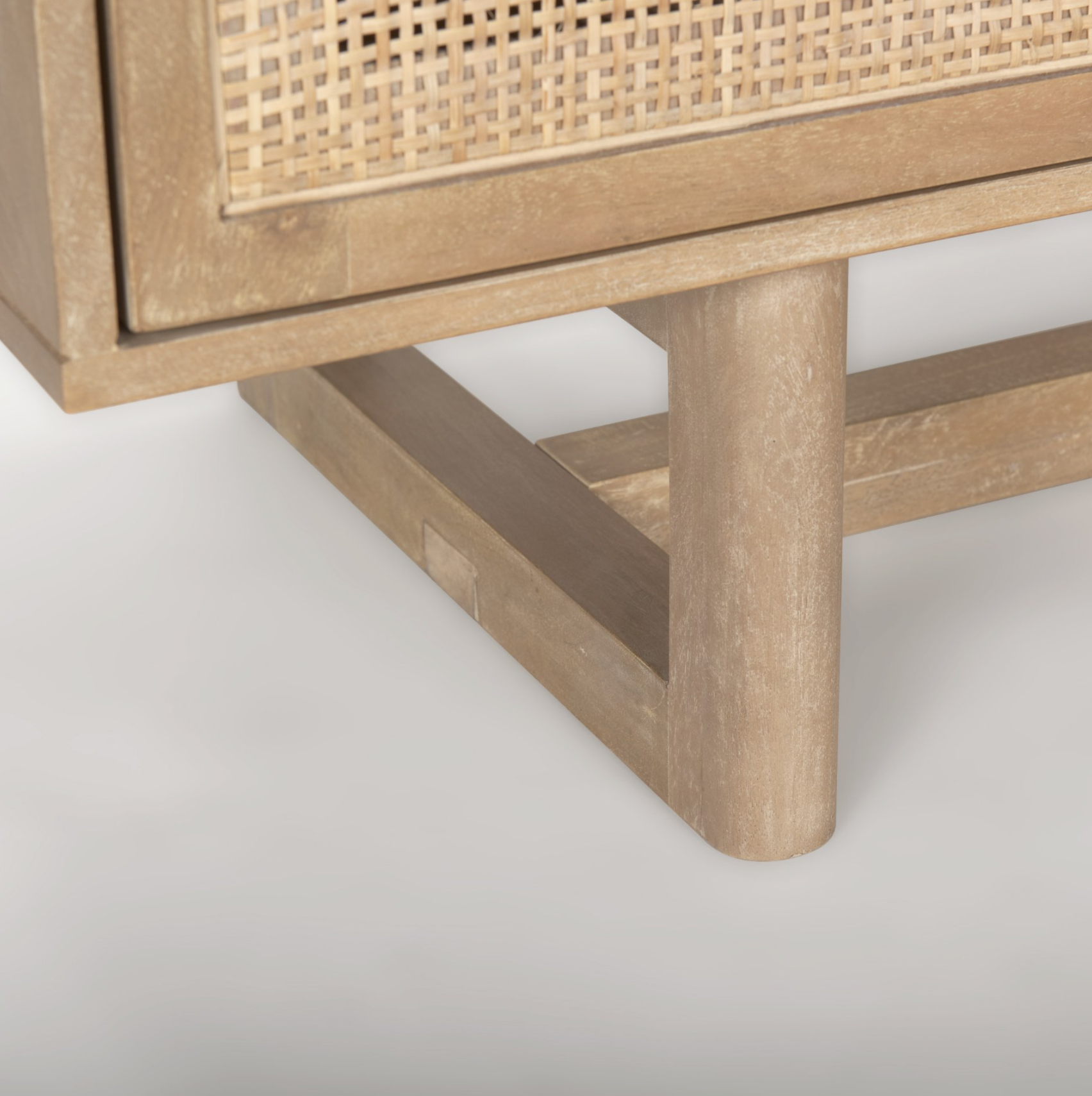 Grier Sideboard: Product Legs View