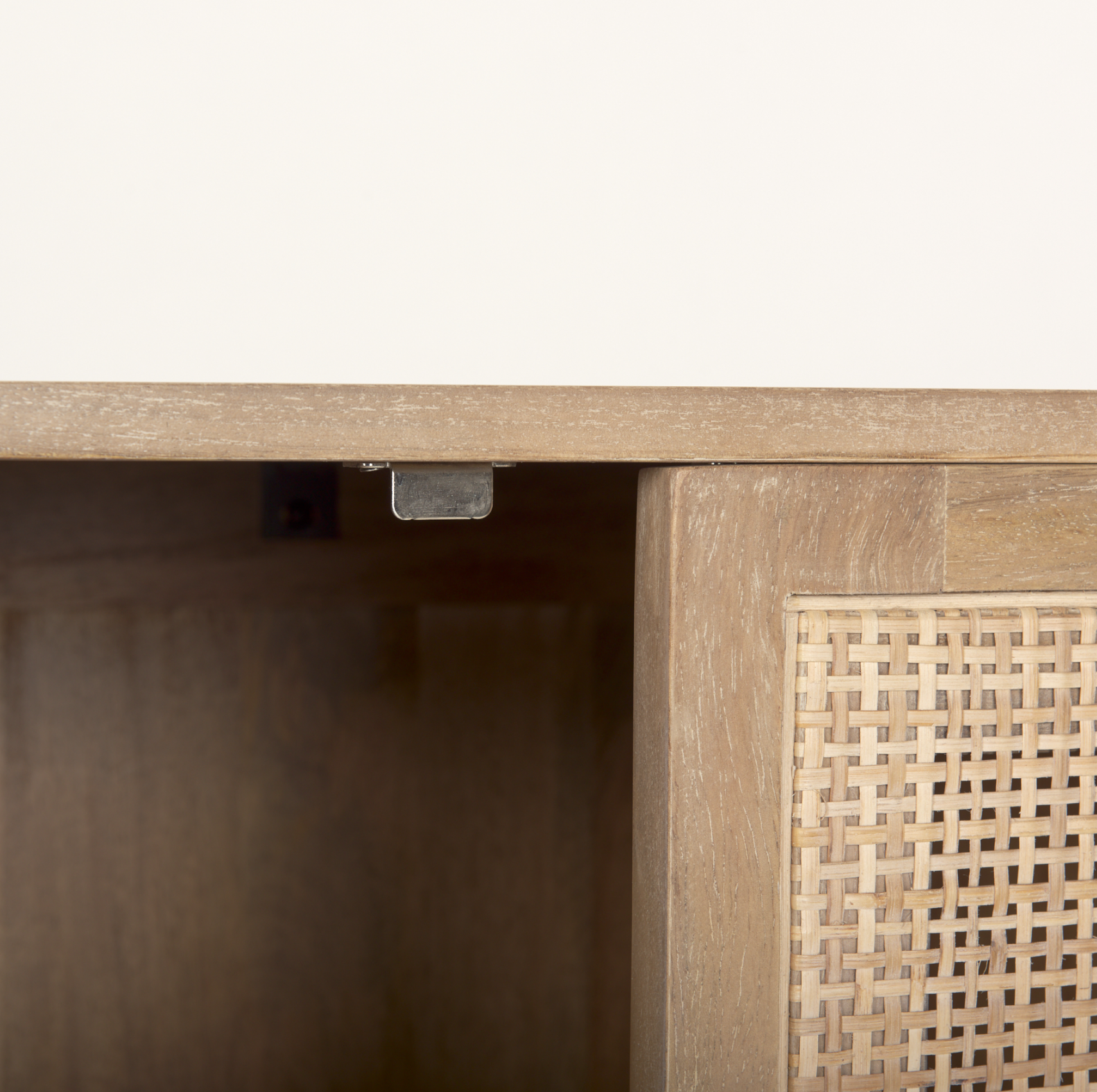 Grier Sideboard: Product Hardware View