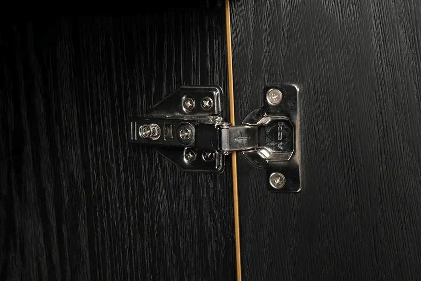 Mako Sideboard: Up-Close View of Product Hardware