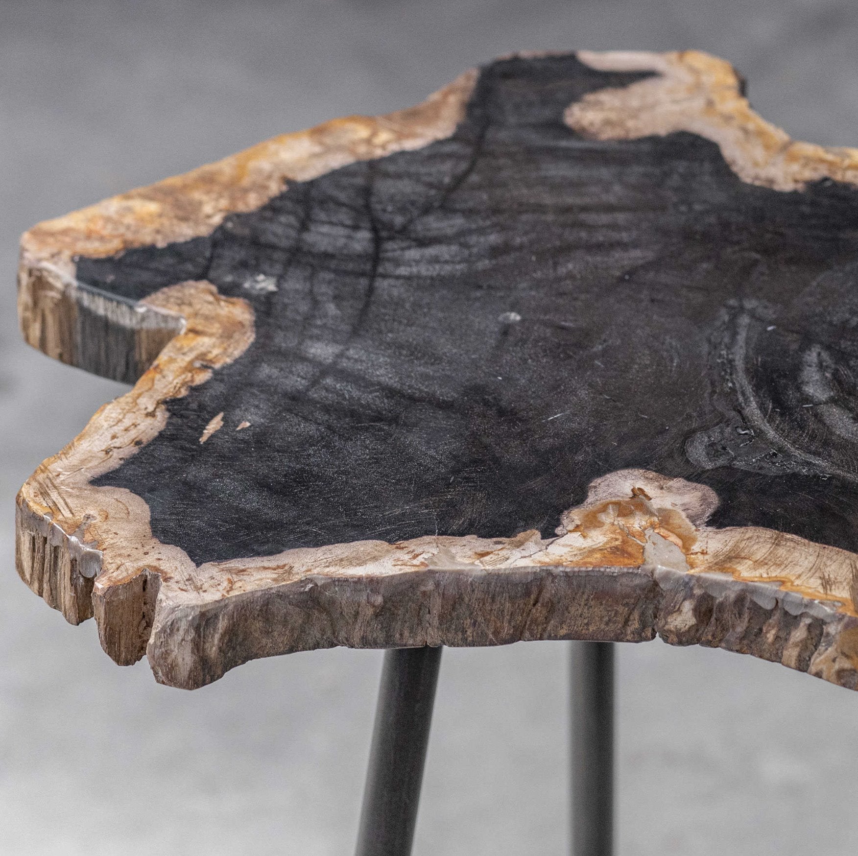 Mircea Accent Table: Up-Close View of 2nd Style Variation