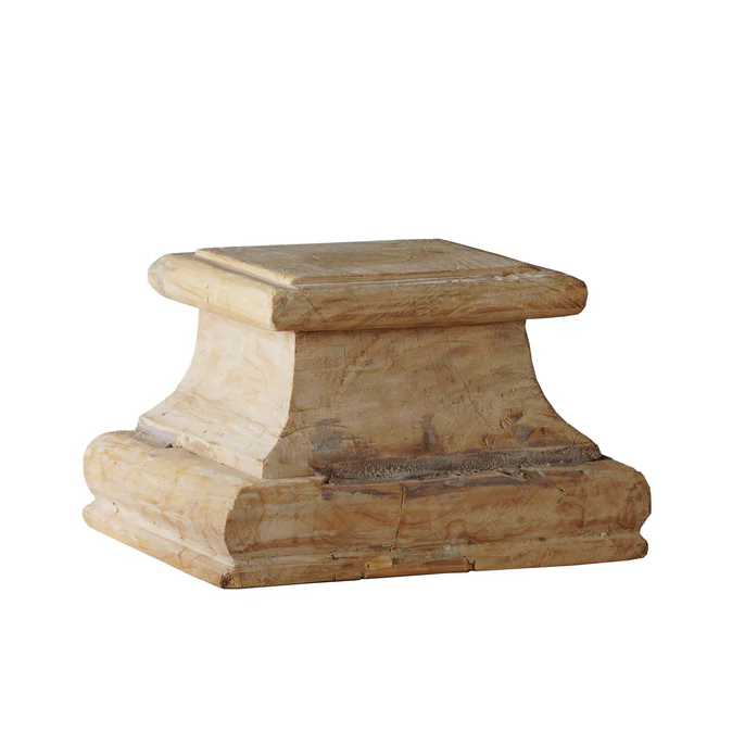 Square Pillar Capital Vessel: Product View