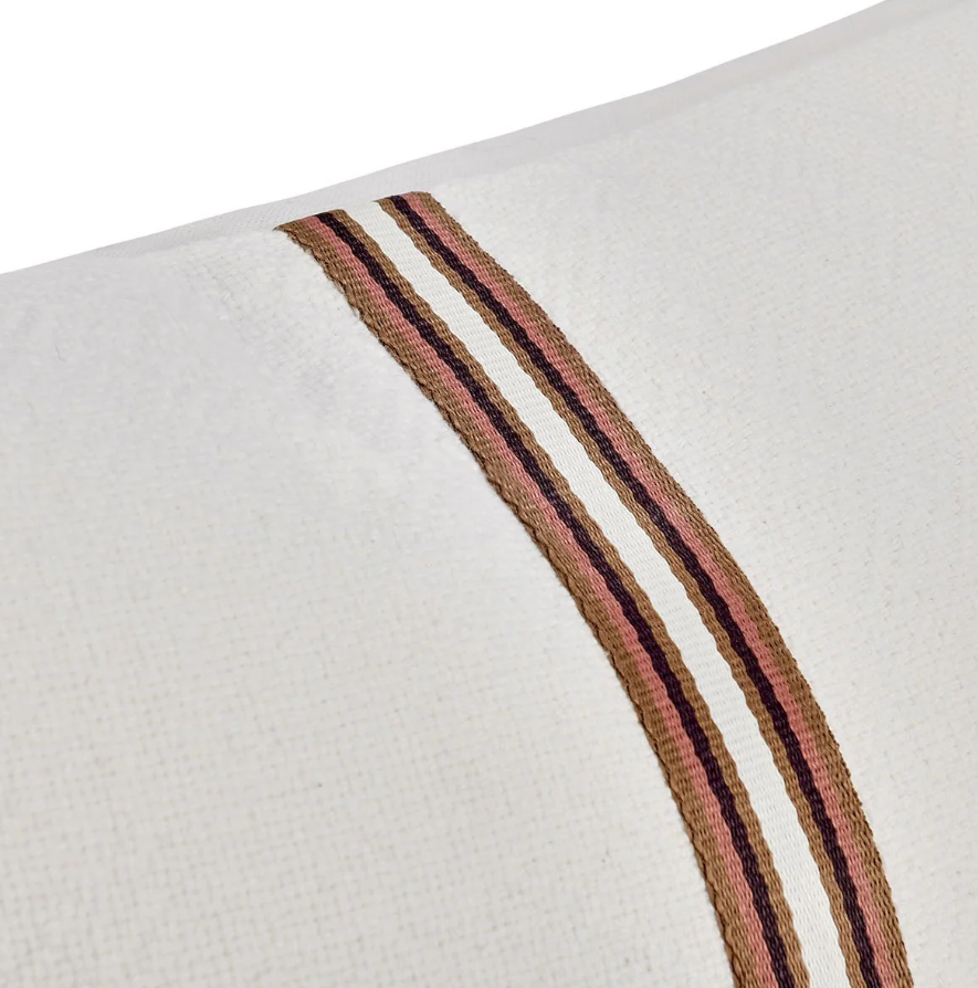 Ralph Pillow: Up-Close Applique View