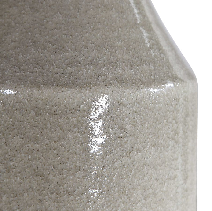 Savin Table Lamp: Up-Close View of Glossy Finish