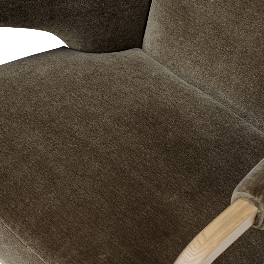 Amber Lewis X Four Hands Sedoni Chair: Product Seating View