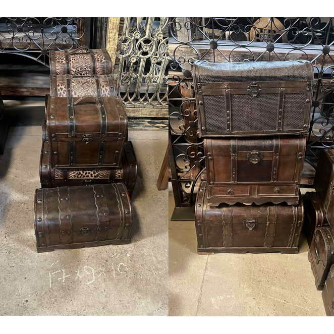 Teak Box with Leather Work: Product View