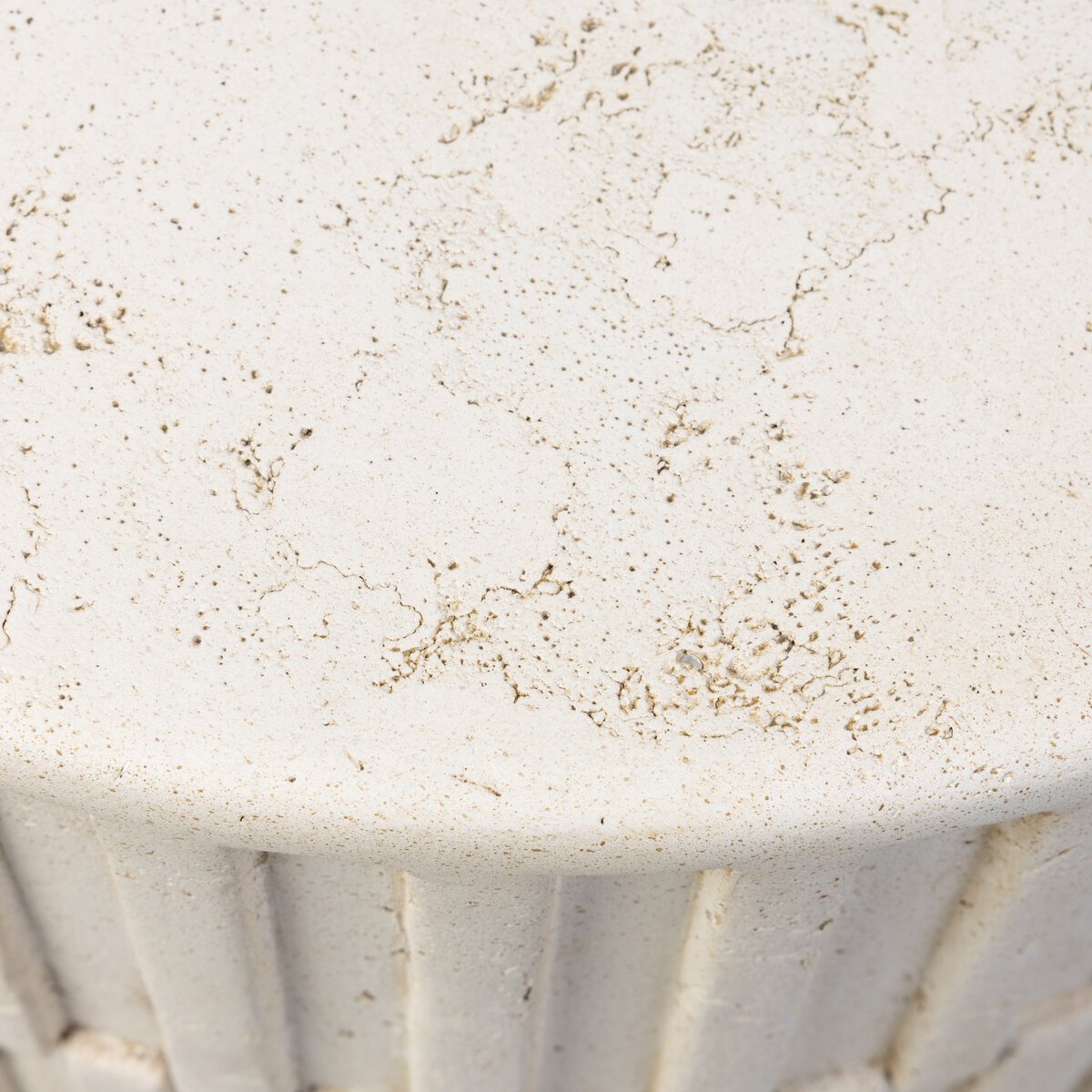 Callisto Outdoor End Table - detail view of table top
