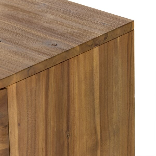 Mallory 6 Drawer Dresser in light acacia - top edge detail