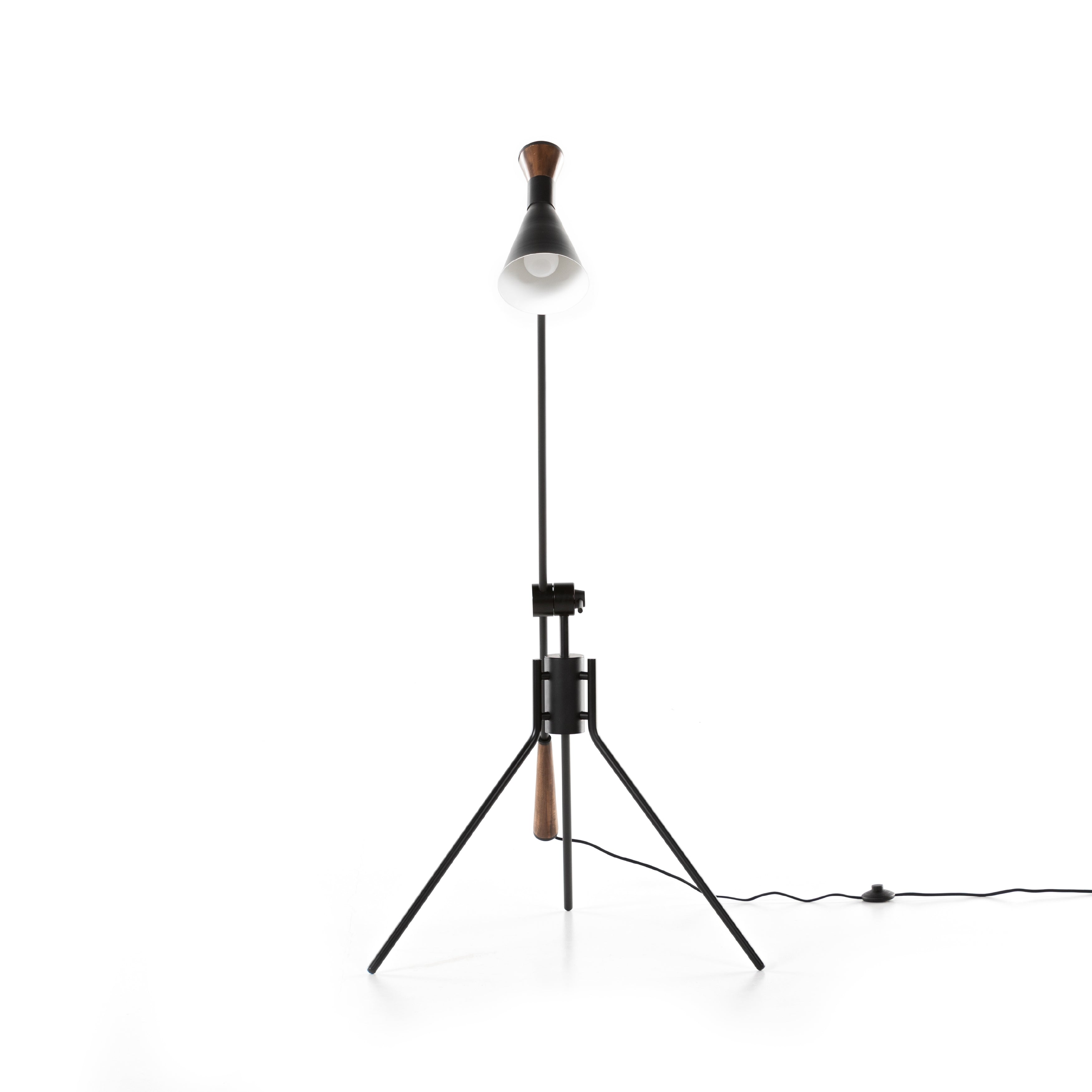 Walt Floor Lamp