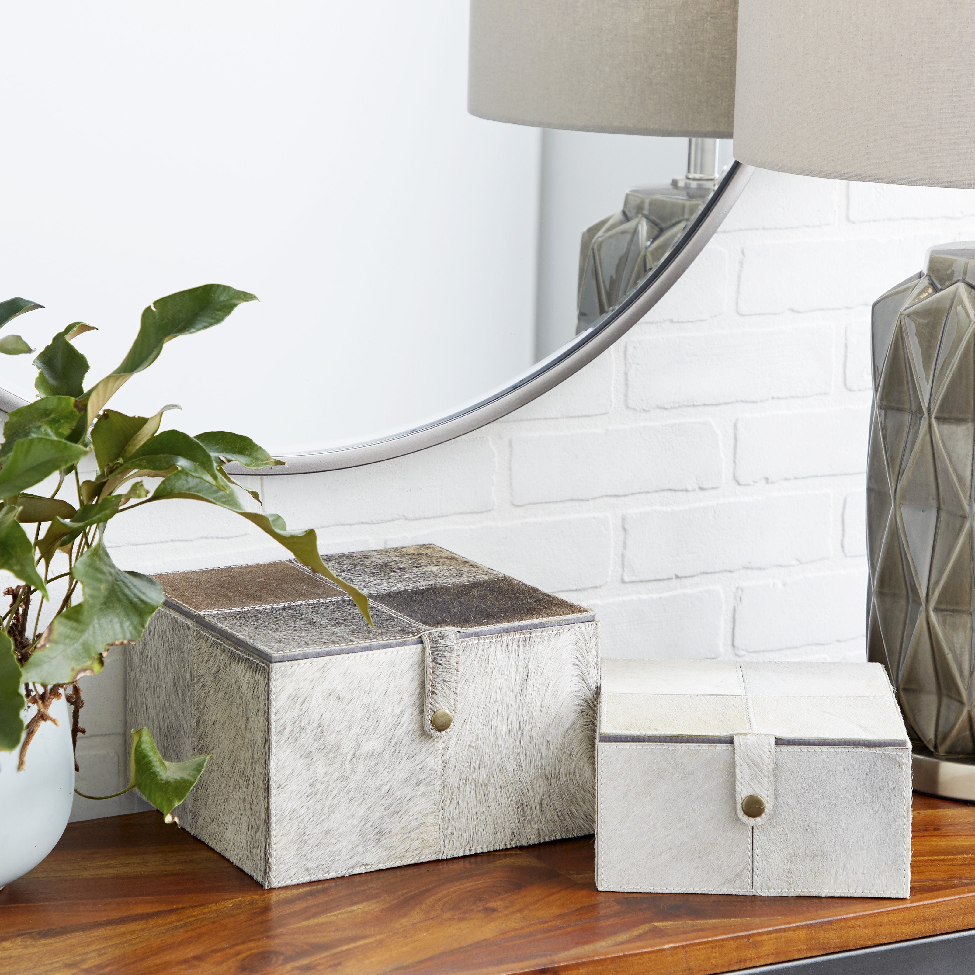 Cowhide Box Set - 2 Color Variants - UMA