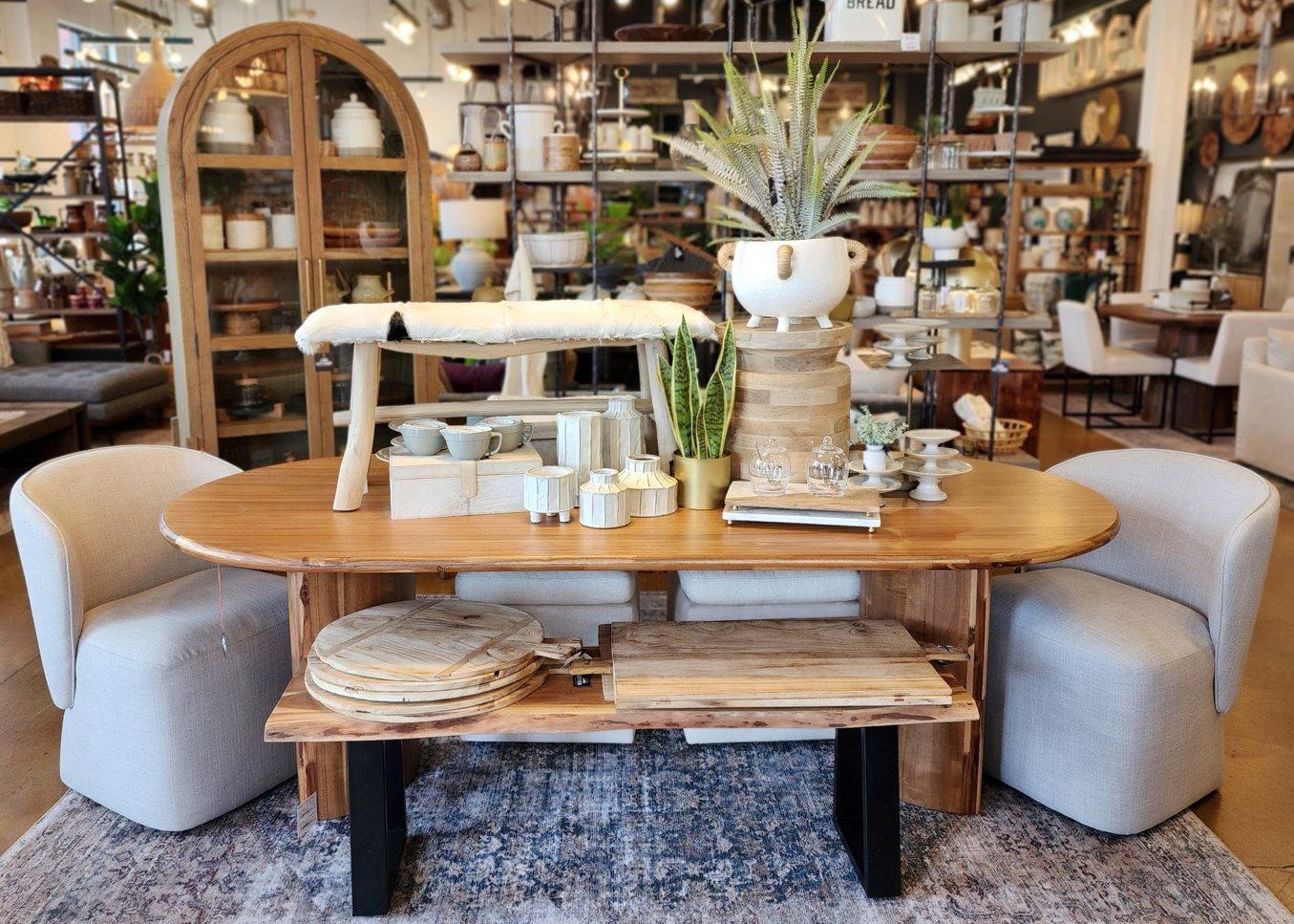 Bella Armless Dining Chair: Product Style View