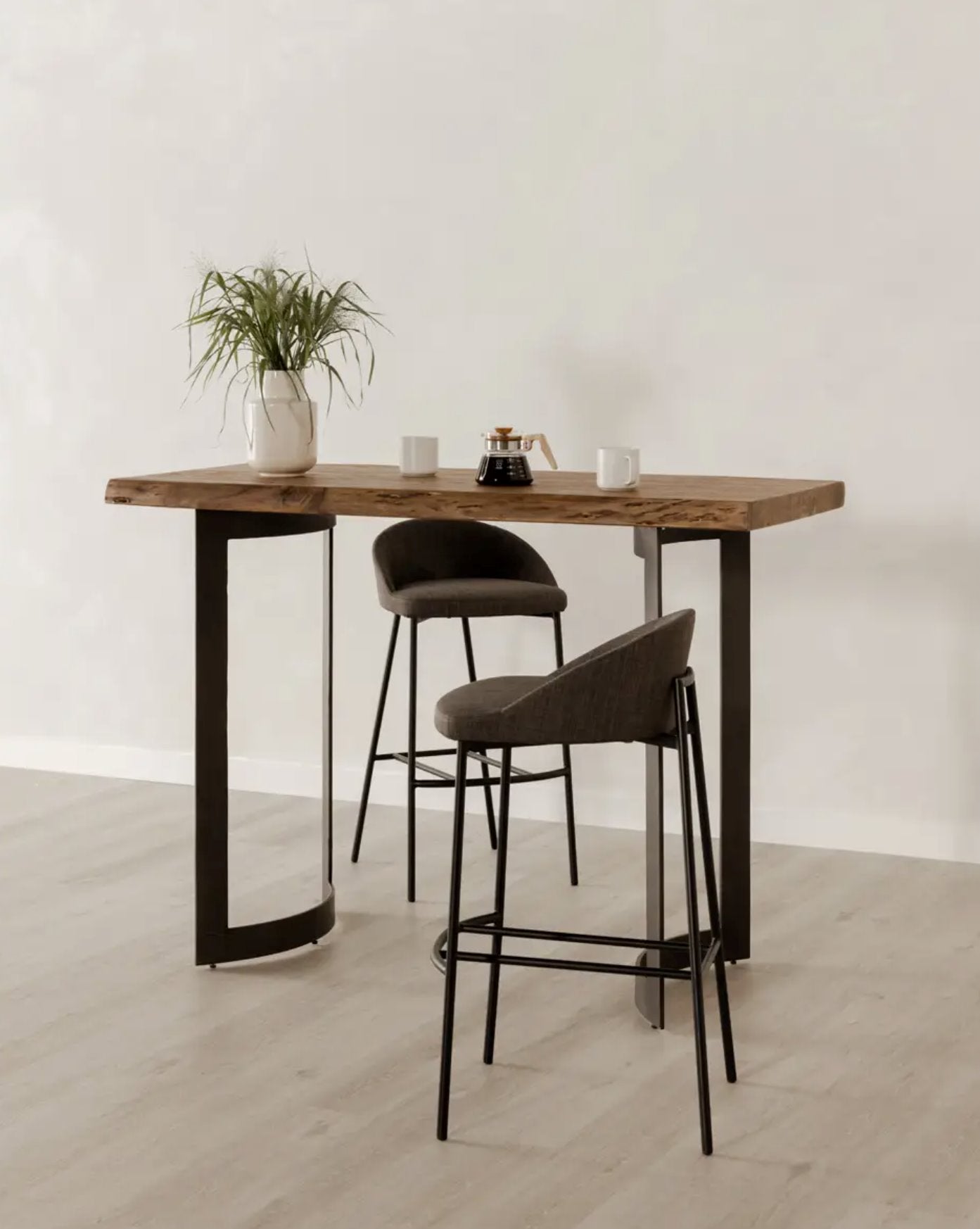 Bent Bar Table: Product Style View