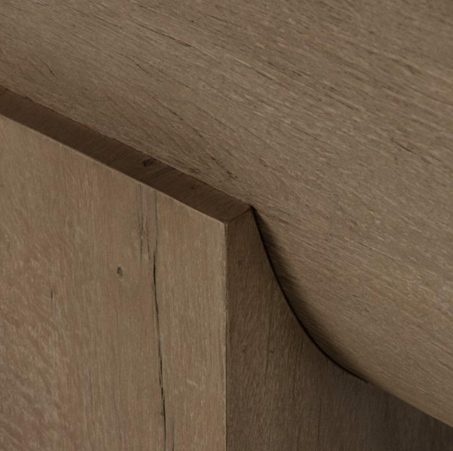 Elbert Console Table: Up-Close View of Console Bade and Tabletop