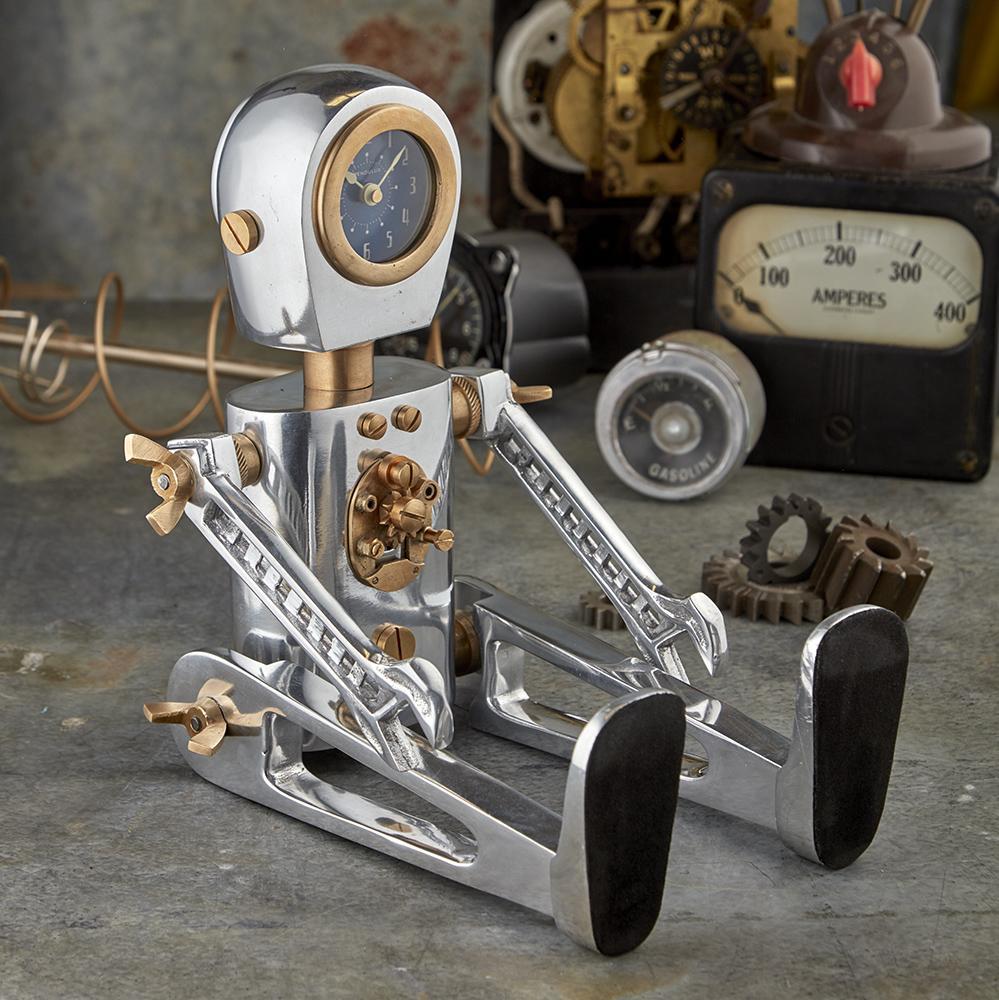 Karl Robot Table Clock - Pendulux