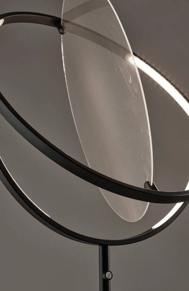 Orsa LED Floor Lamp: LED Light View