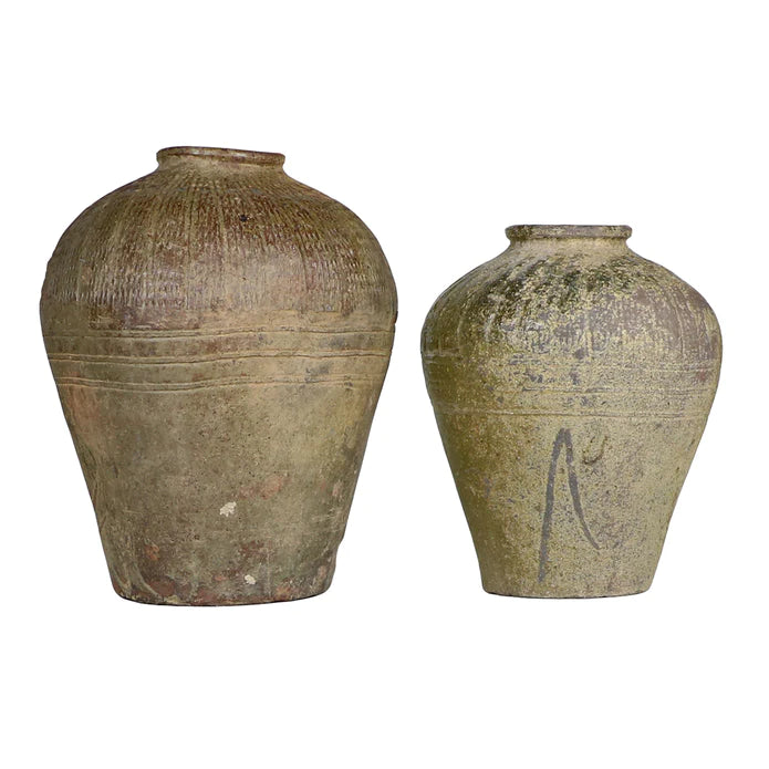 Small Mijiu Jar next to large mijiu jar