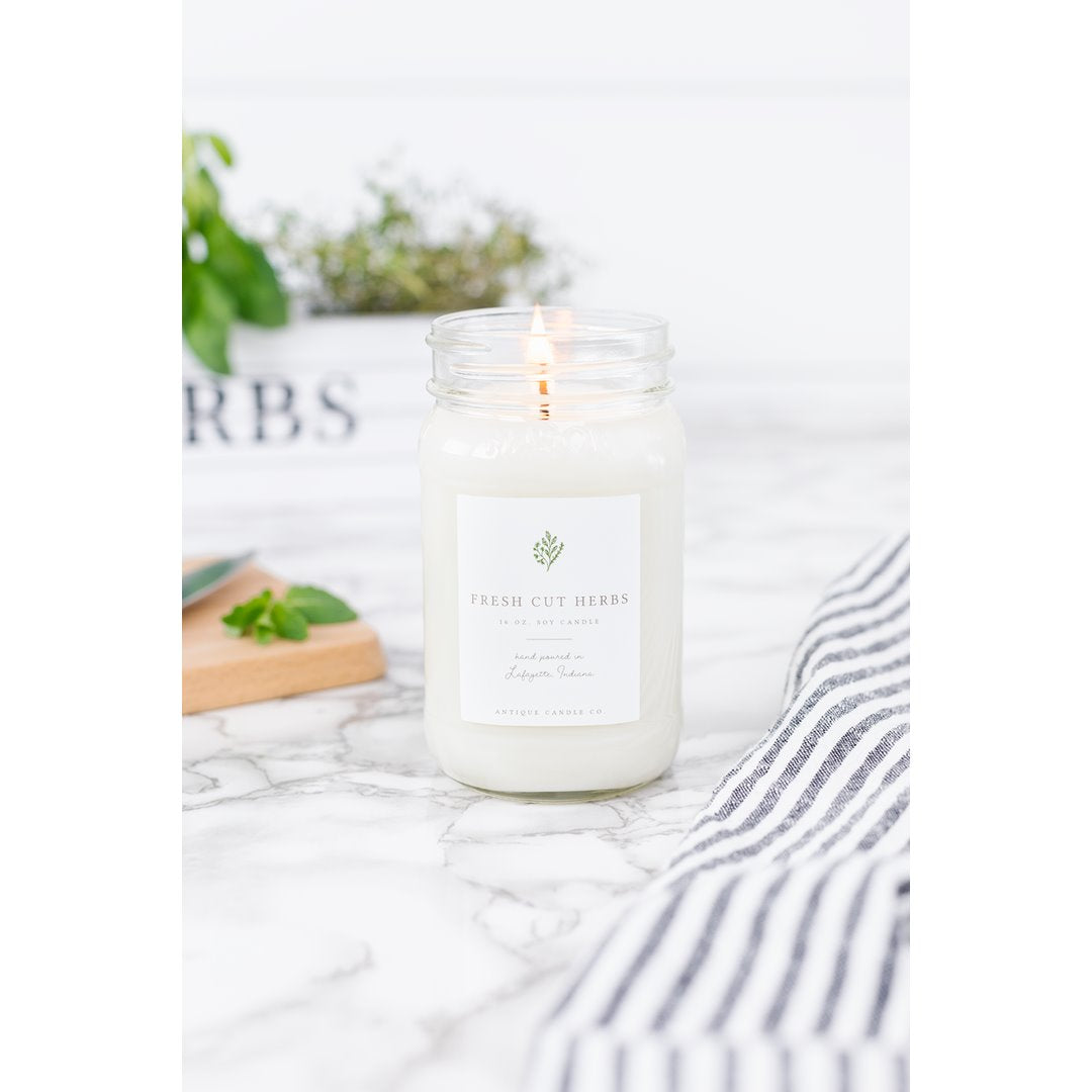 Hand-Poured Soy Candles—5 Scents - Antique Candle Co.