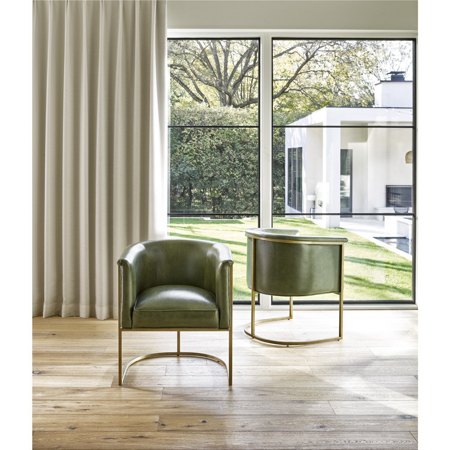 Wells Accent Chair - Universal