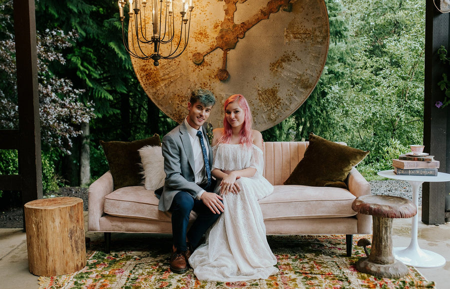 Curiouser & Curiouser:<br>Elements of an Amazing Theme Wedding - City Home