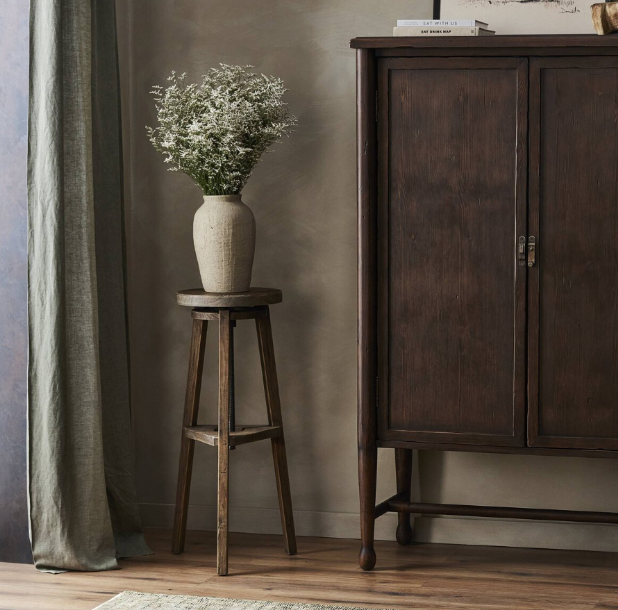 Amber Lewis X Four Hands Addy Pedestal: Product Style View