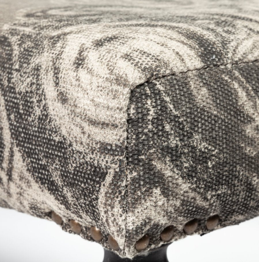 Alhambra Accent Bench: Product Corner View