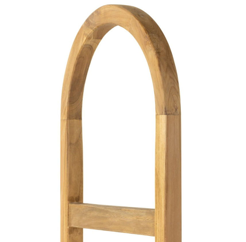 Arched Ladder: Up-Close Arched Frame View