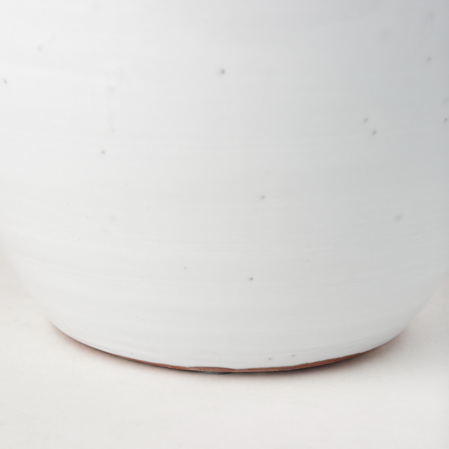 Basin Vase: Product Finish View