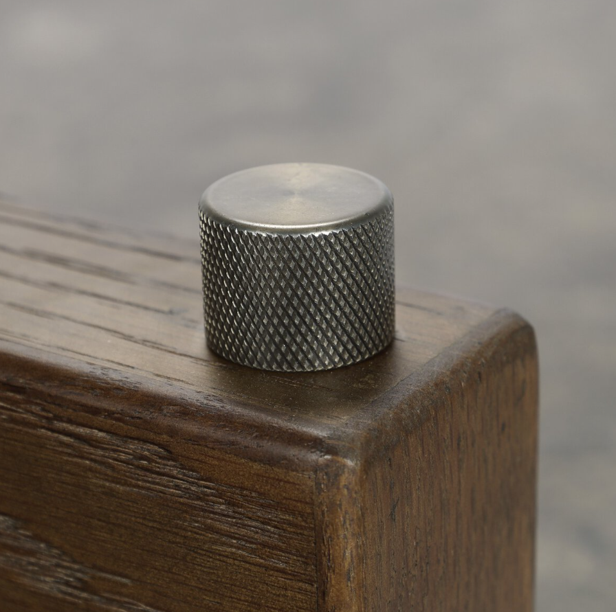 Bato Ping Pong Table: 2nd Gunmetal Clamps Product View