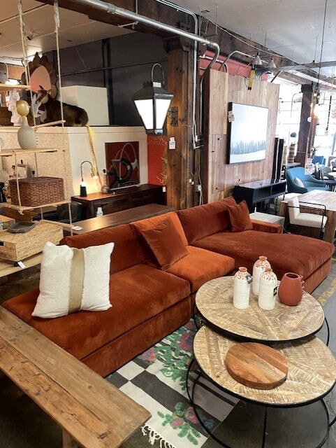Final Sale-Bingham RHF Cuddle 3 PC Sectional: Available at City Home PDX Outlet