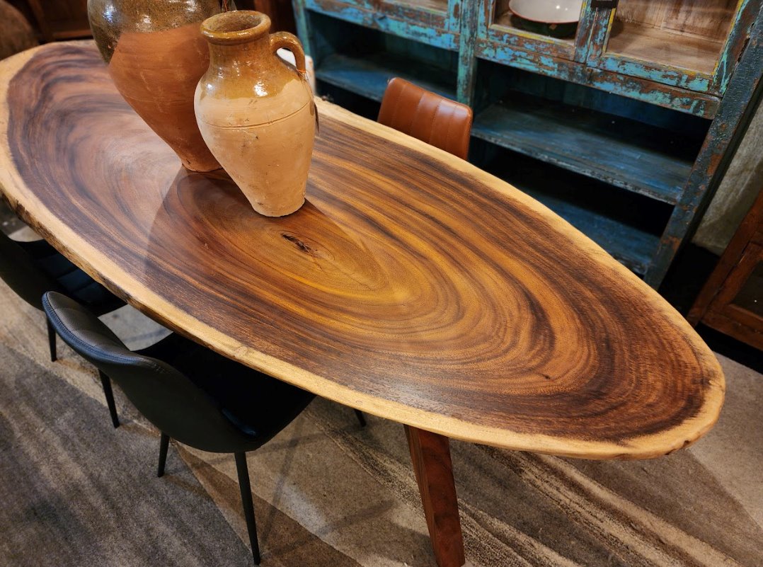 Chamcha Live Edge Dining Table: 2nd Tabletop View
