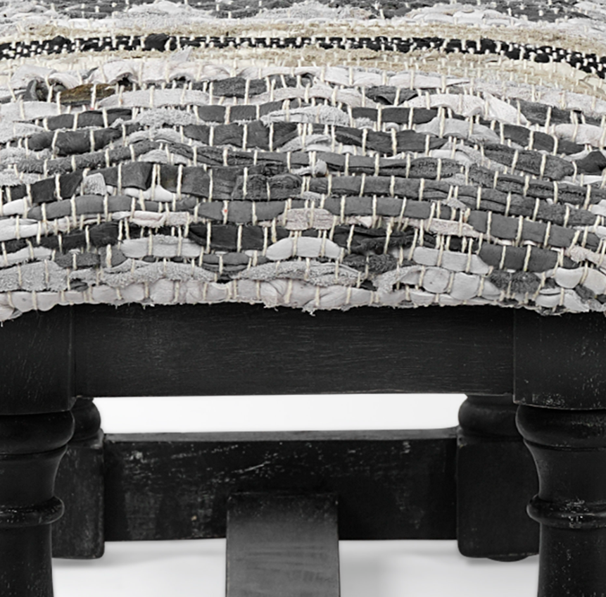 Denison II Bench: Up-Close Product View