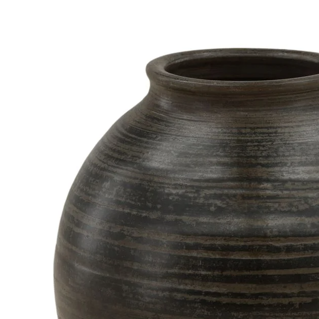 Fabrizio Vase: Up-Close Product View