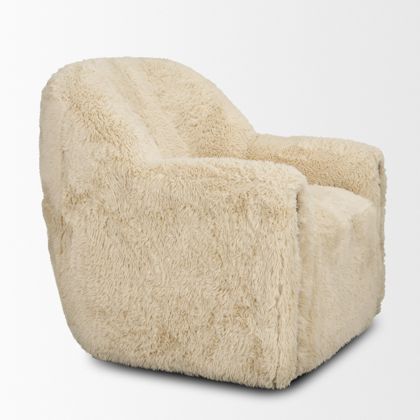 Huntley Accent Chair: Product Quarter View