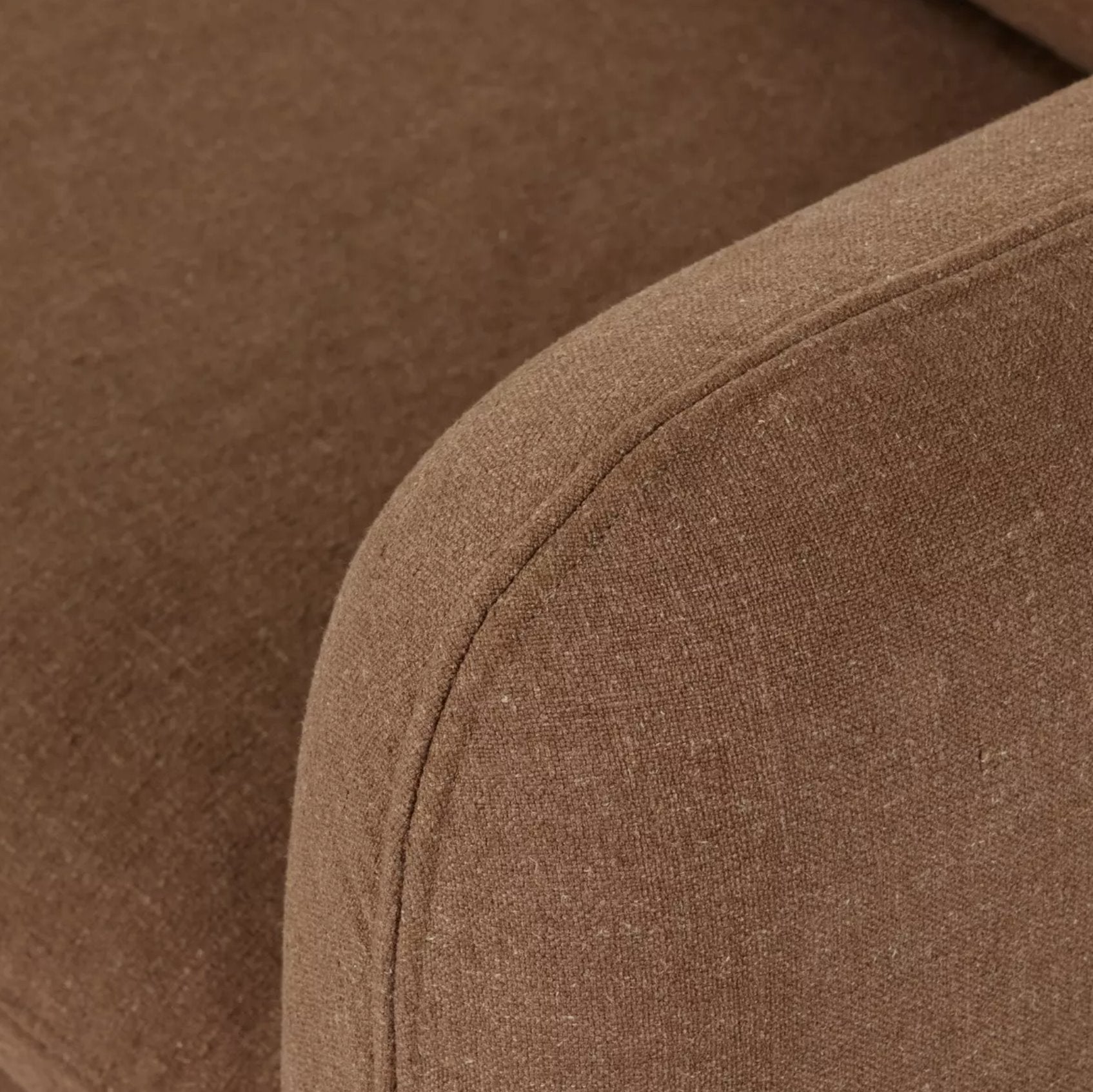 Ingel 5-Piece Sectional: Armrest View