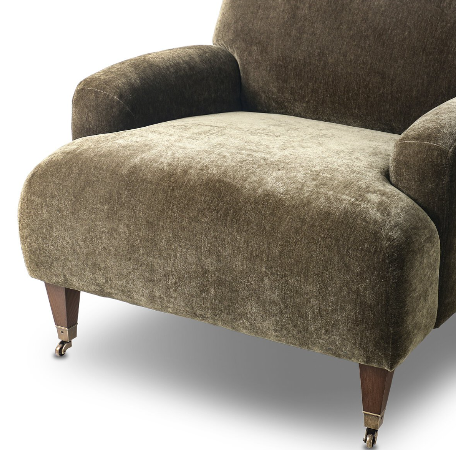 Amber Lewis X Four Hands Kent Chair: Product Seating View