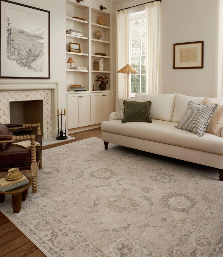 Chris Loves Julia X Loloi Louisa Rug in Oatmeal/Slate: Product Style View