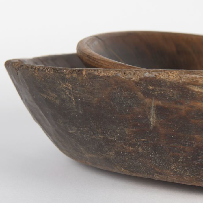 Nikita Set of Two Bowls: Front Up-Close Product View