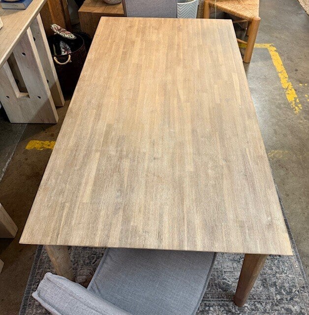 Toronto Dining Table: Tabletop View