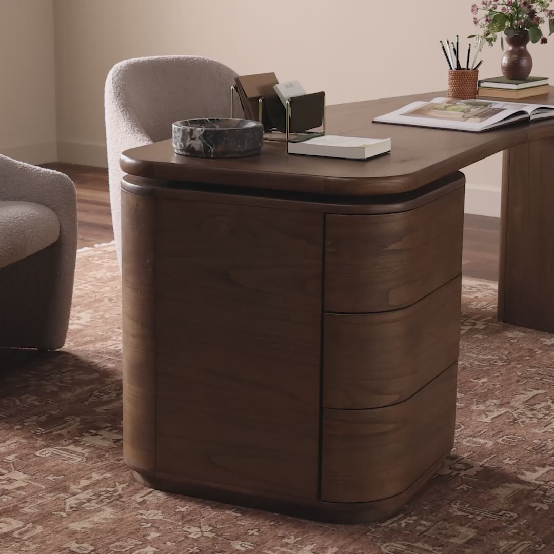 Hawthorne Desk: Product Style View