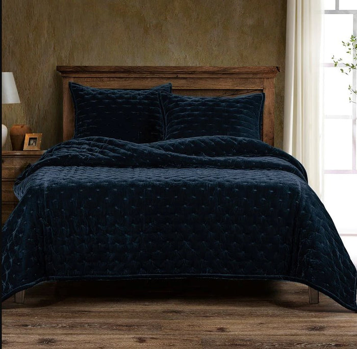 Stella Midnight Blue Faux Silk Velvet Quilt Set