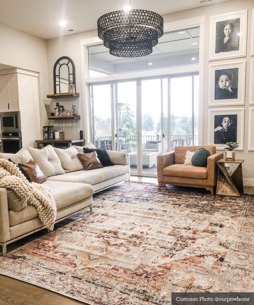 Anastasia Rug - Various Sizes - Loloi